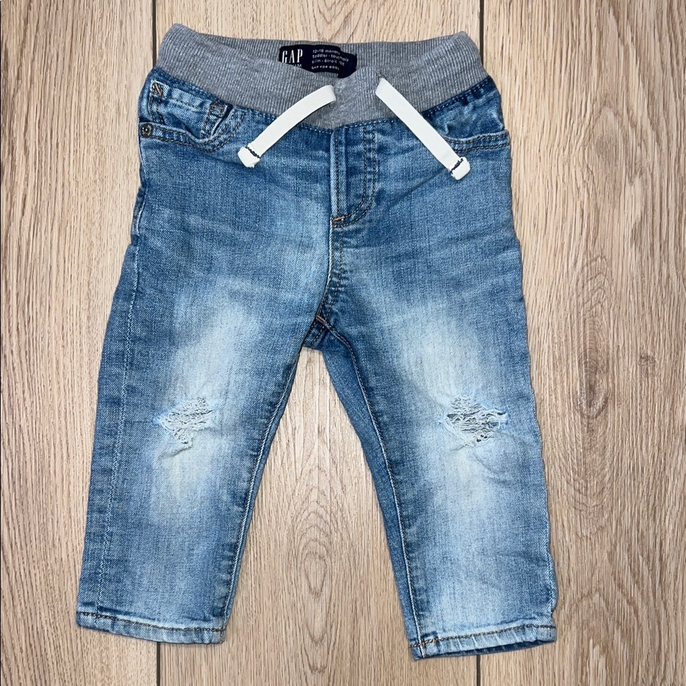 🛍️ 4 for $20 🛍️ - GAP Kids Light Blue Distressed Jeans